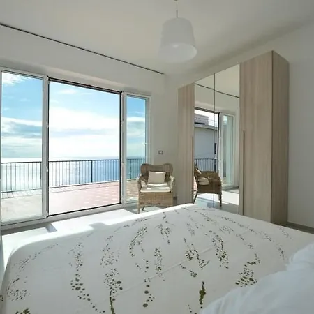 Casa Al Mare In Liguria Nyaraló *