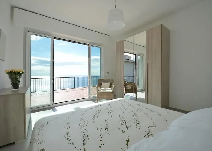 Casa Al Mare In Liguria Nyaraló *